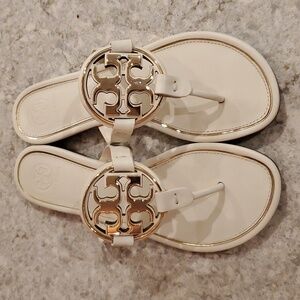 Tory Burch Sandals - Flip Flops sz. 8.5 M